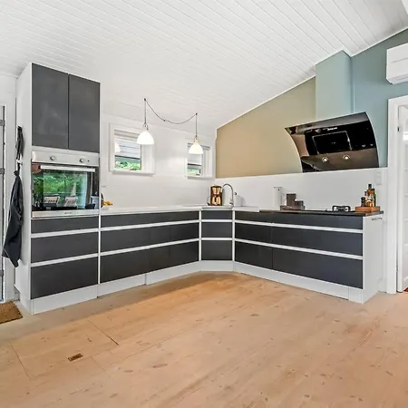 Matthea - 2-9km From The Sea By Interhome * Ry